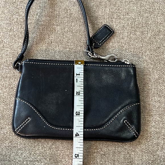 Coach Wristlet Black - Picture 6 of 6